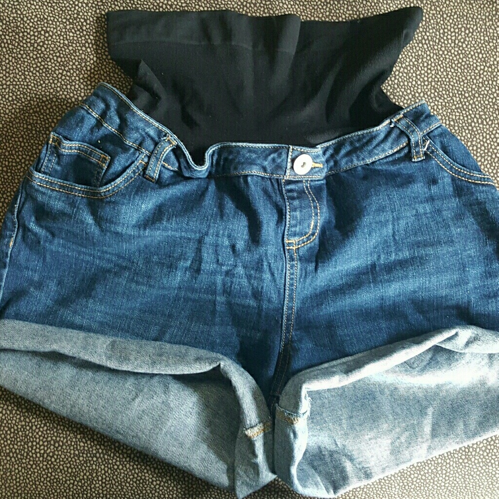 Motherhood maternity XL bounce back Jean shorts